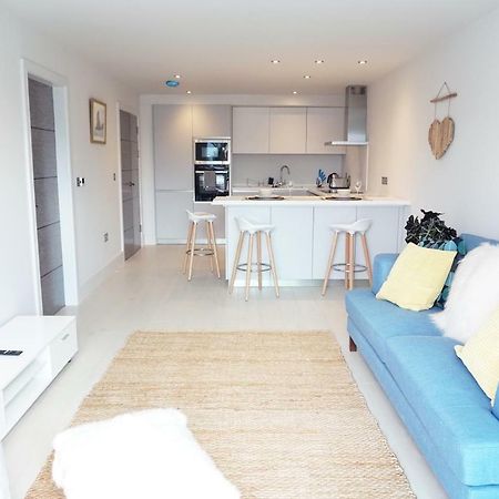Saltwater Suites At Fistral New Quay Kültér fotó