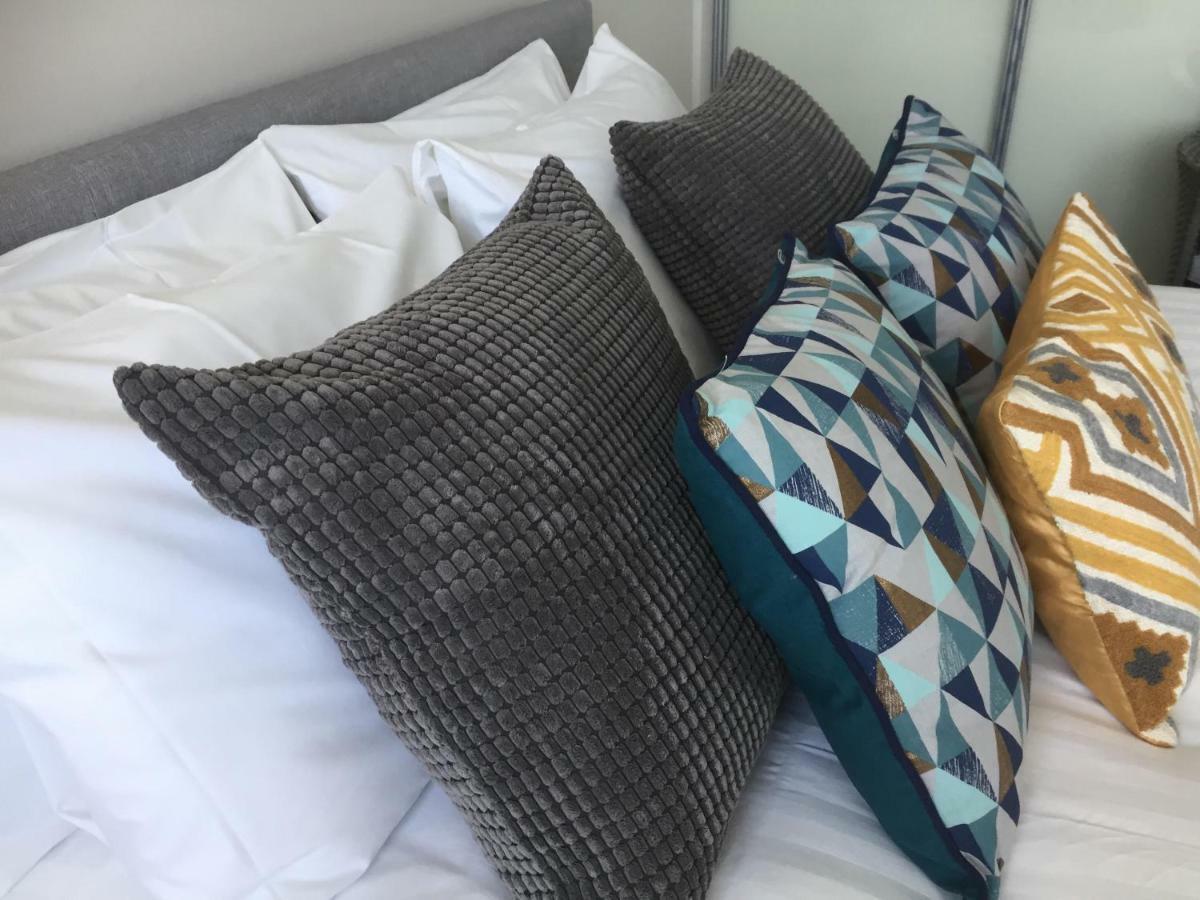 Saltwater Suites At Fistral New Quay Kültér fotó