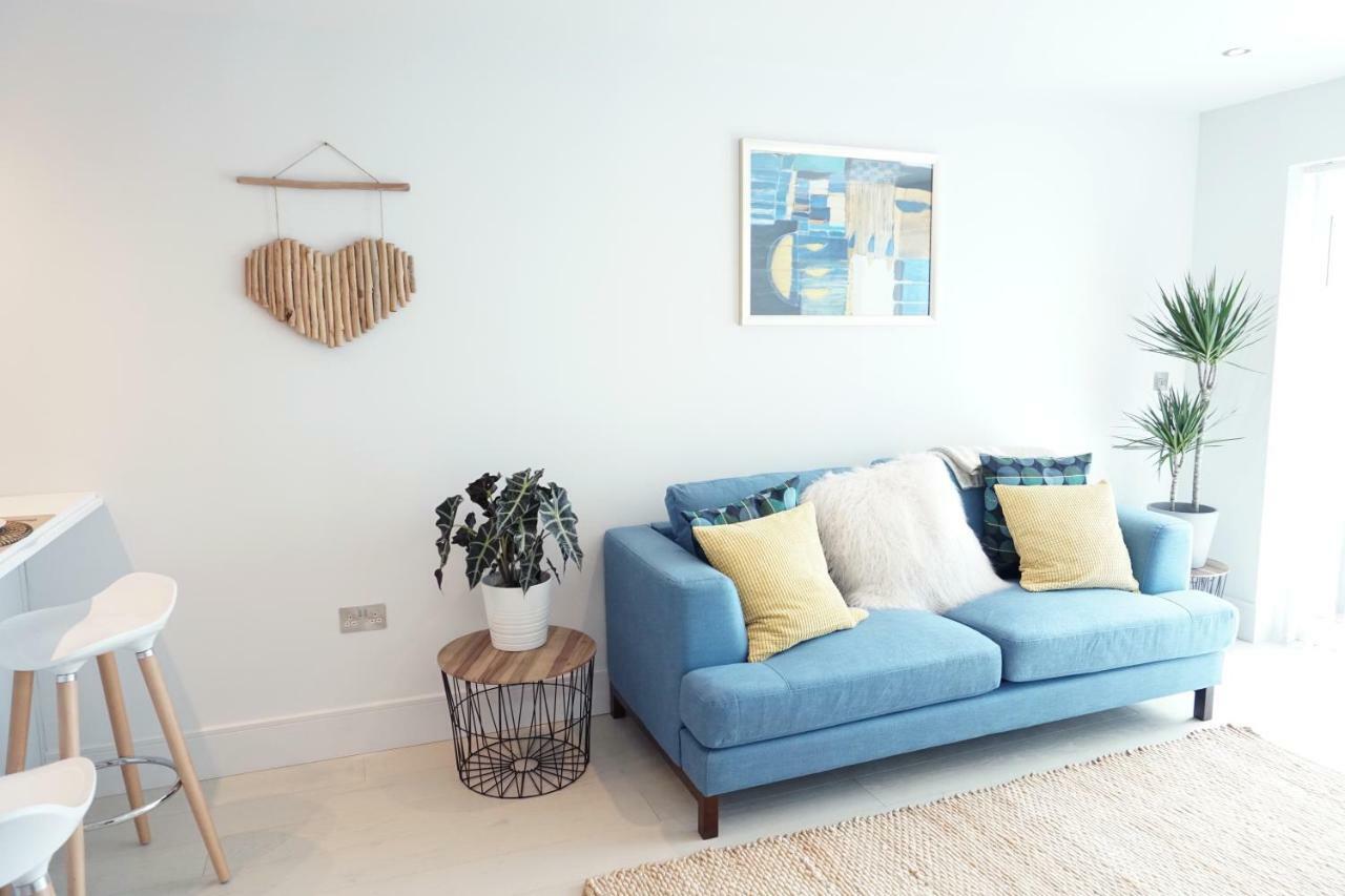 Saltwater Suites At Fistral New Quay Kültér fotó