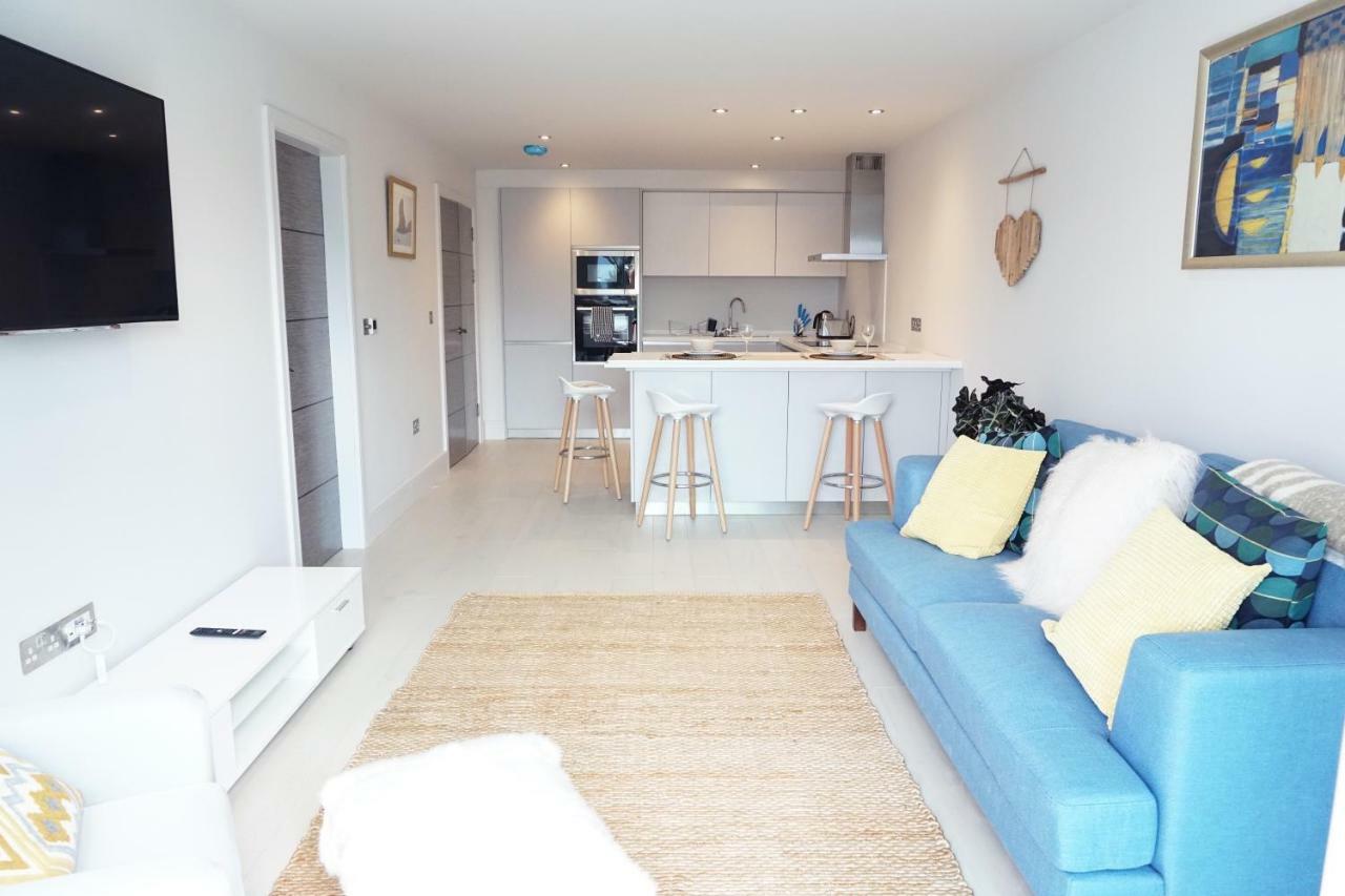Saltwater Suites At Fistral New Quay Kültér fotó