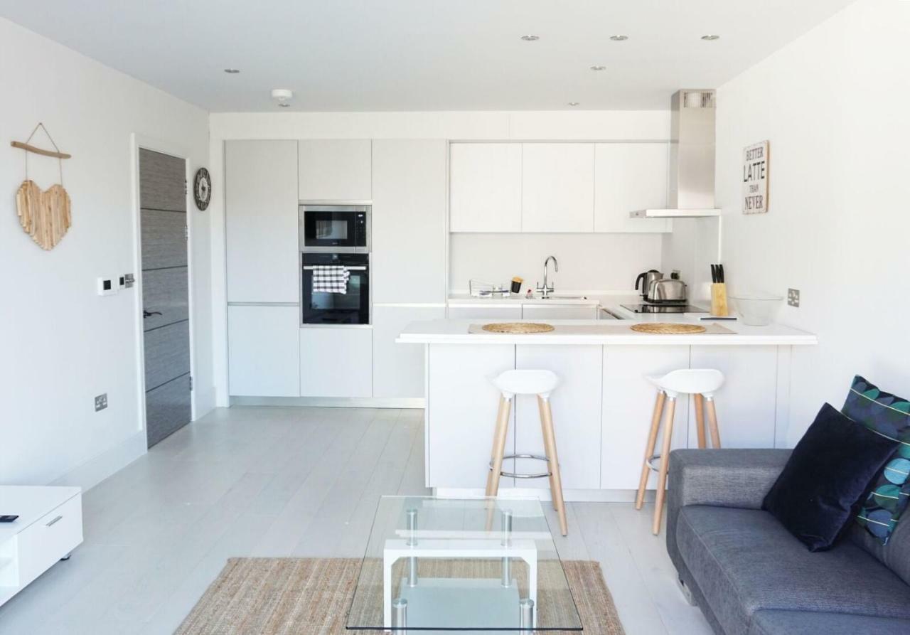 Saltwater Suites At Fistral New Quay Kültér fotó